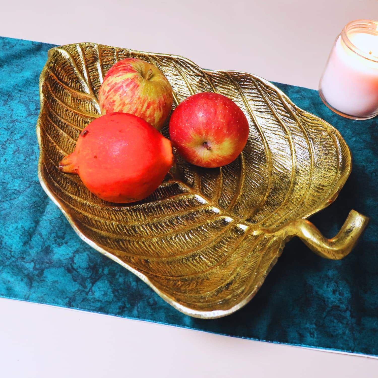 Metal Fruit bowl cum platter in antique brass finish