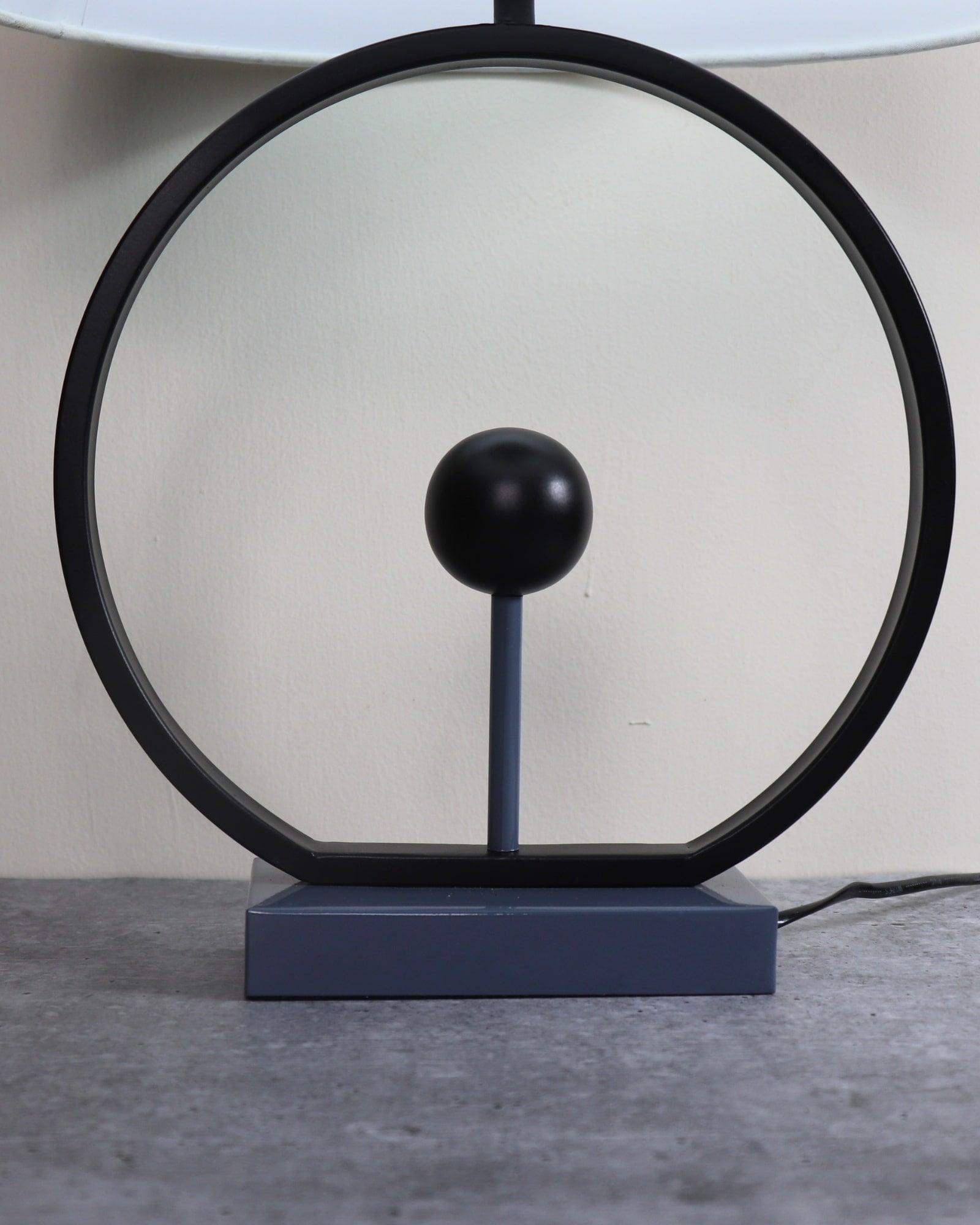 The ARC Table lamp - LOOSEBUCKET