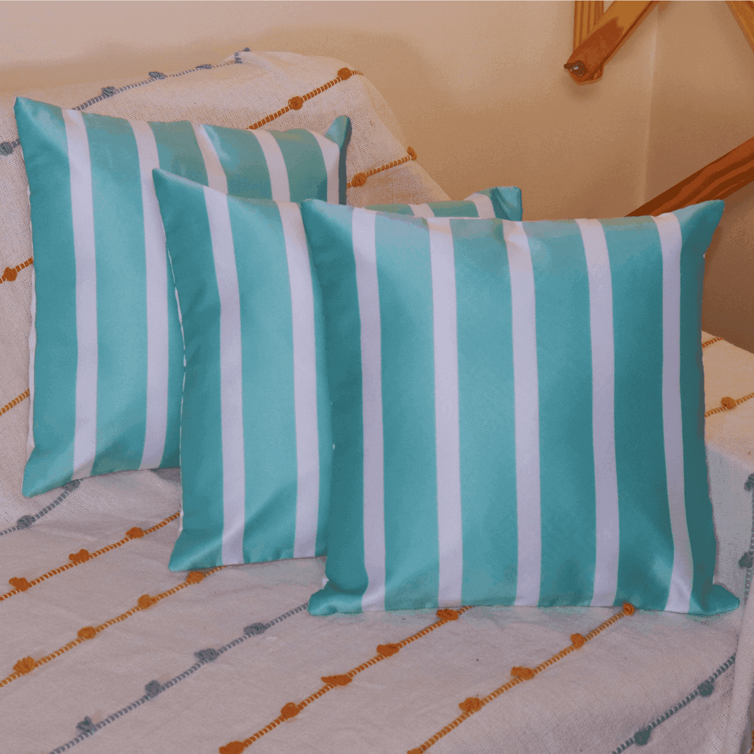 The Cyan Cuddle (5 set Cushion Covers) - LOOSEBUCKET
