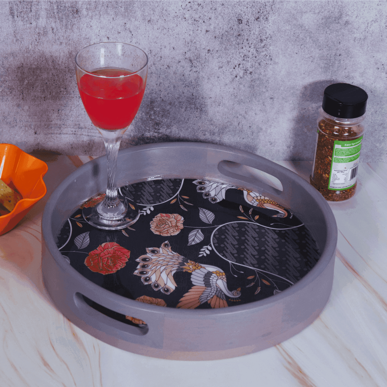 The Batik Mango wood Round Serving Tray - LOOSEBUCKET