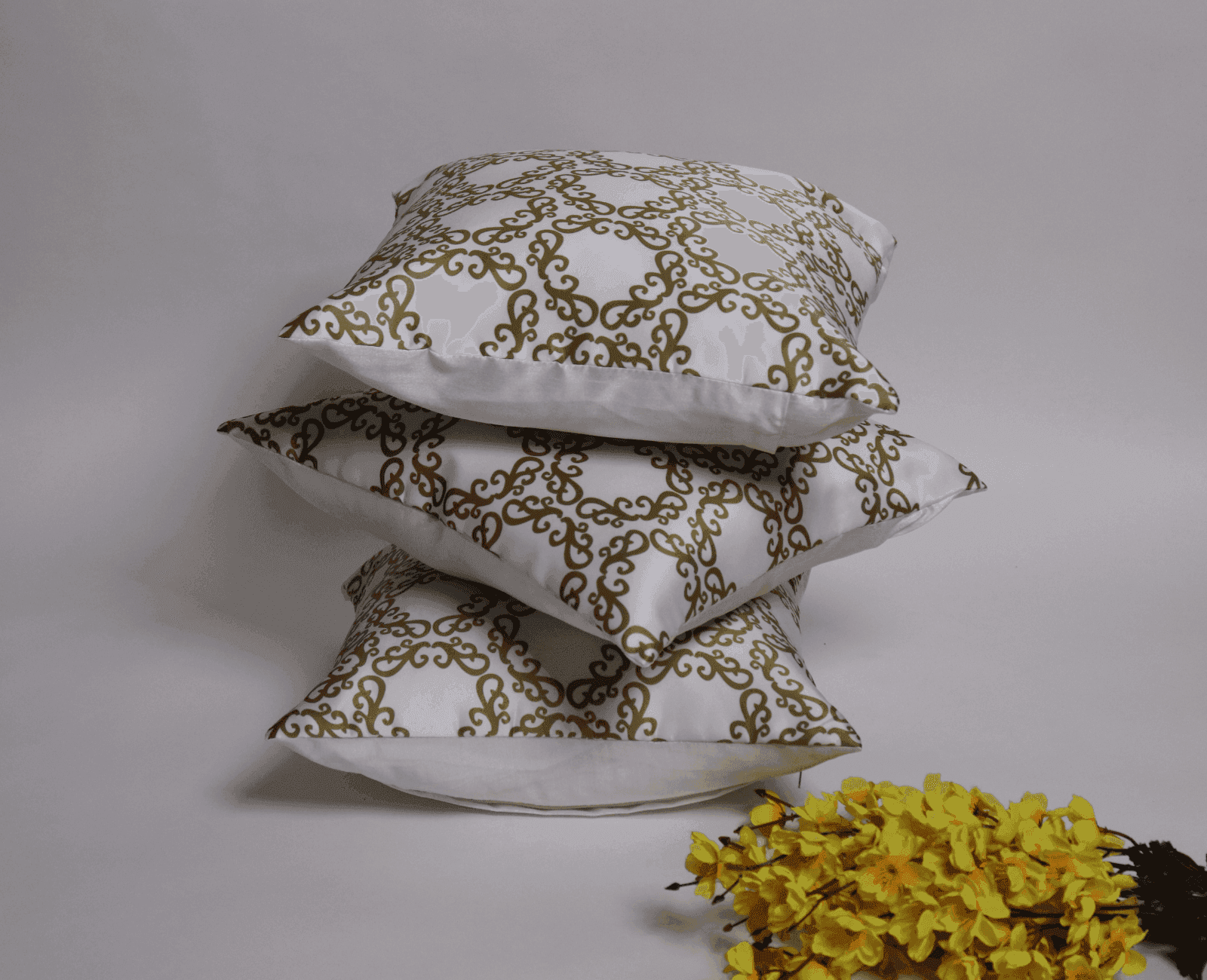 The Golden Circle Cushion Cover - LOOSEBUCKET