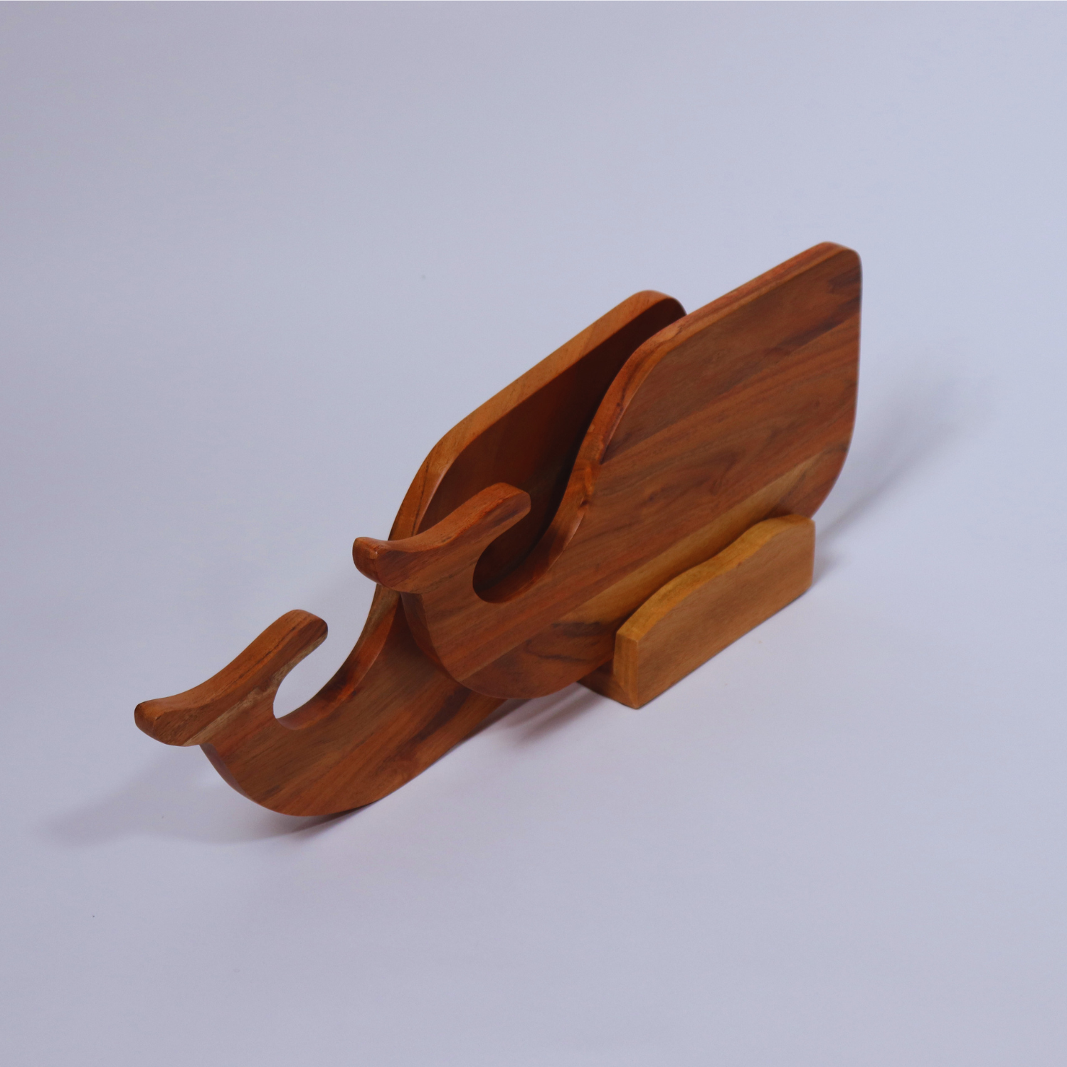 Chopping board with stand (Whales Tales Wave) - LOOSEBUCKET