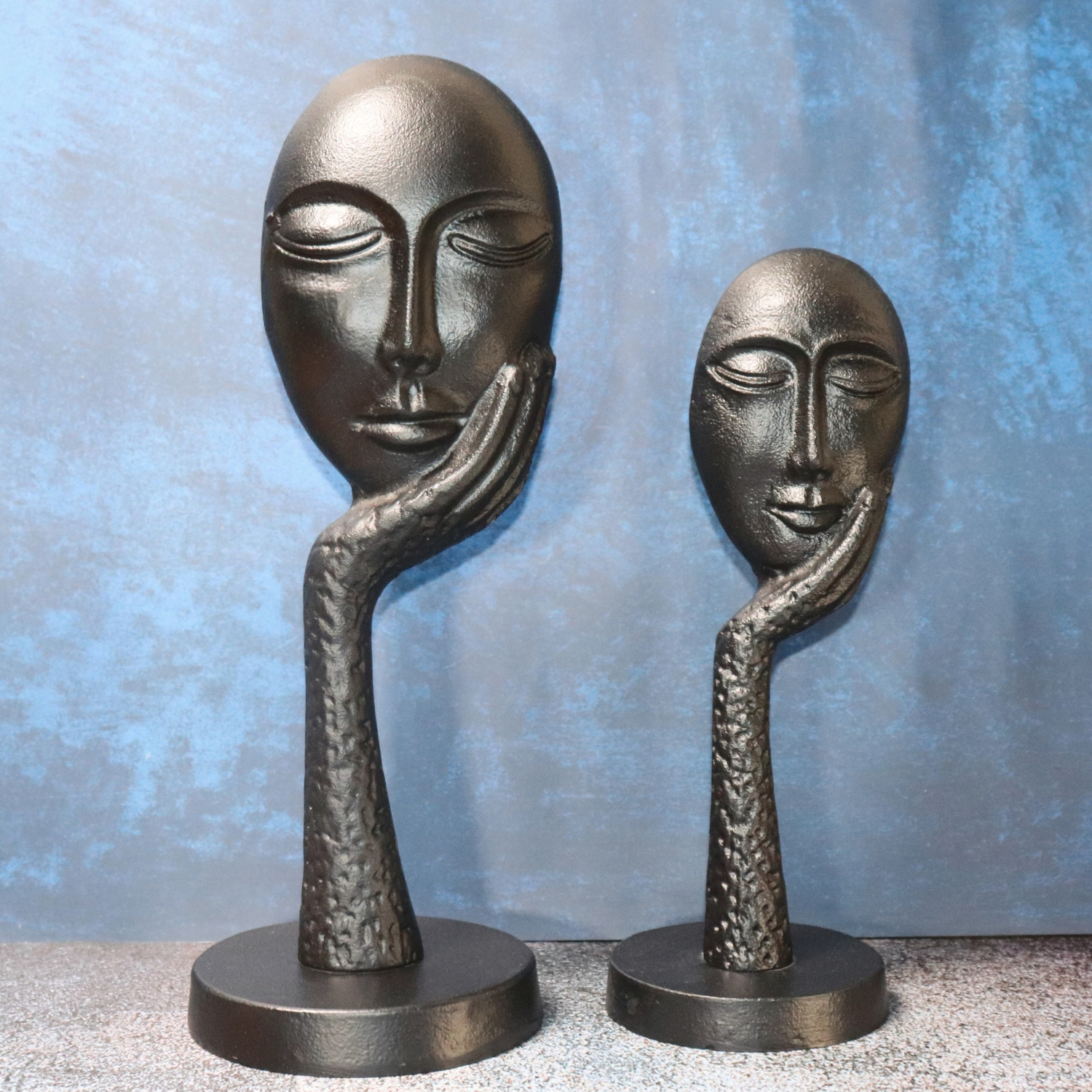 Thinking Lady face Sculpture  in Matte Black - LOOSEBUCKET